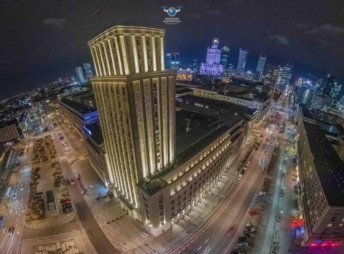 Palace 2 Wifi 600 Mbs 55'Tv Netflix Hbo 2Xmetro Appletv Warsaw Exterior photo