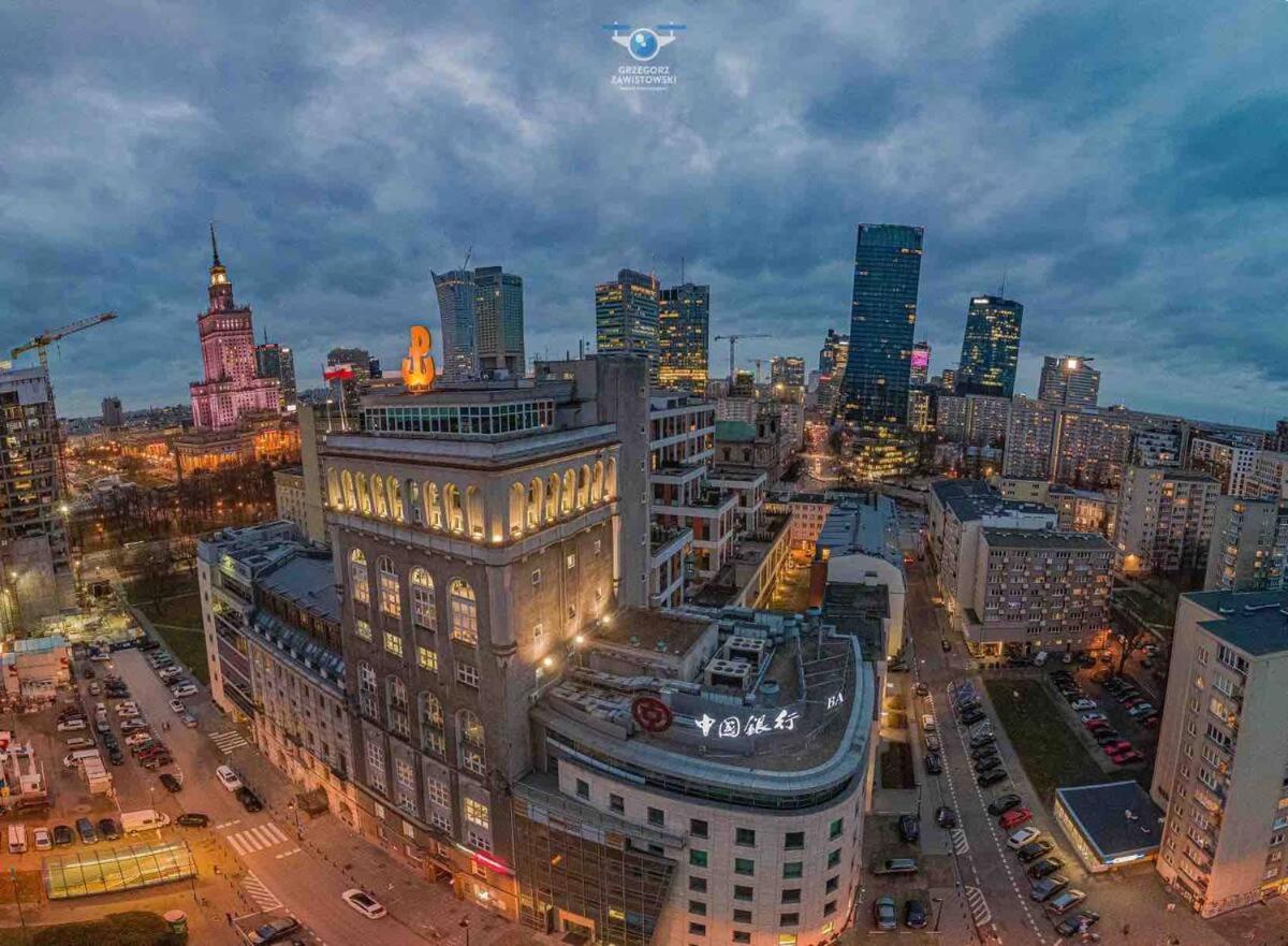 Palace 2 Wifi 600 Mbs 55'Tv Netflix Hbo 2Xmetro Appletv Warsaw Exterior photo